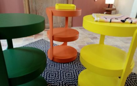 Table d'appoint ou chevet en bois de peuplier peint