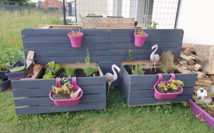 BAC A FLEURS OU POTAGER EN PALETTES