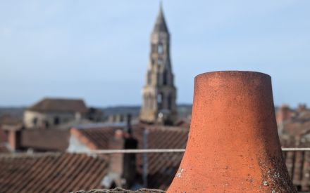 Clocher de Saint Léonard vu des toits
