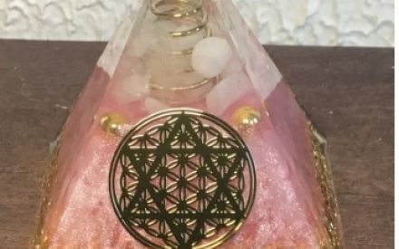 pyramide orgonite